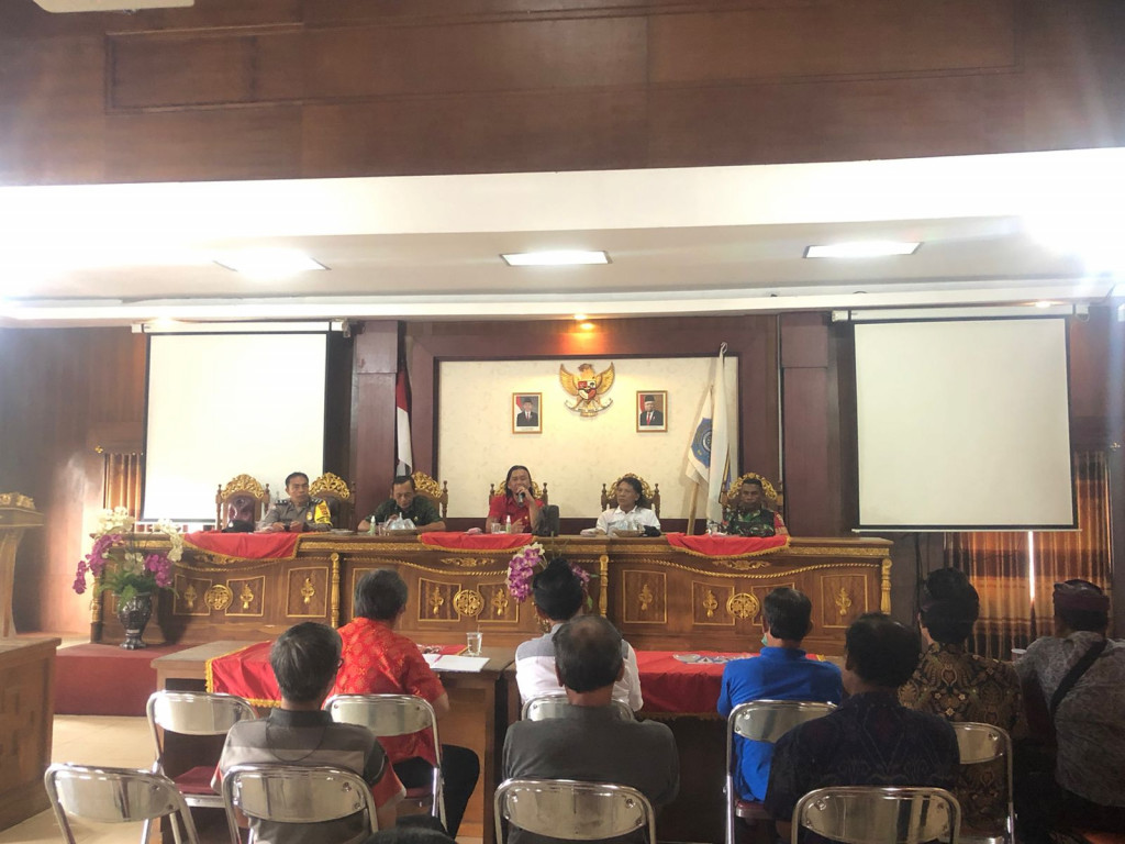 Pelaksanakan Musyawarah Desa, Tentang Pembahasan Penetapan Batas Desa Petang